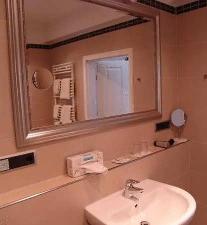 Sprenz Hotel 3*